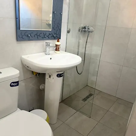 Amazing Getaway In Apartment Tirana